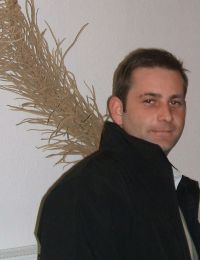 Online Dating damaxl78