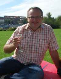 Singlebörse Single: pcerwin (kein Single) aus Wels, Fische Mann, Er sucht Sie (sucht Date mit: Frauen )