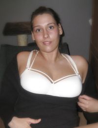 Chat Chat Partner: nachtblume32 (kein Single) aus Lichtenberg, Wassermann Frau, Abenteuer (sucht Bekanntschaften im Flirt Chat mit: Männer )