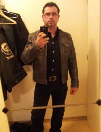 Online Dating titanium